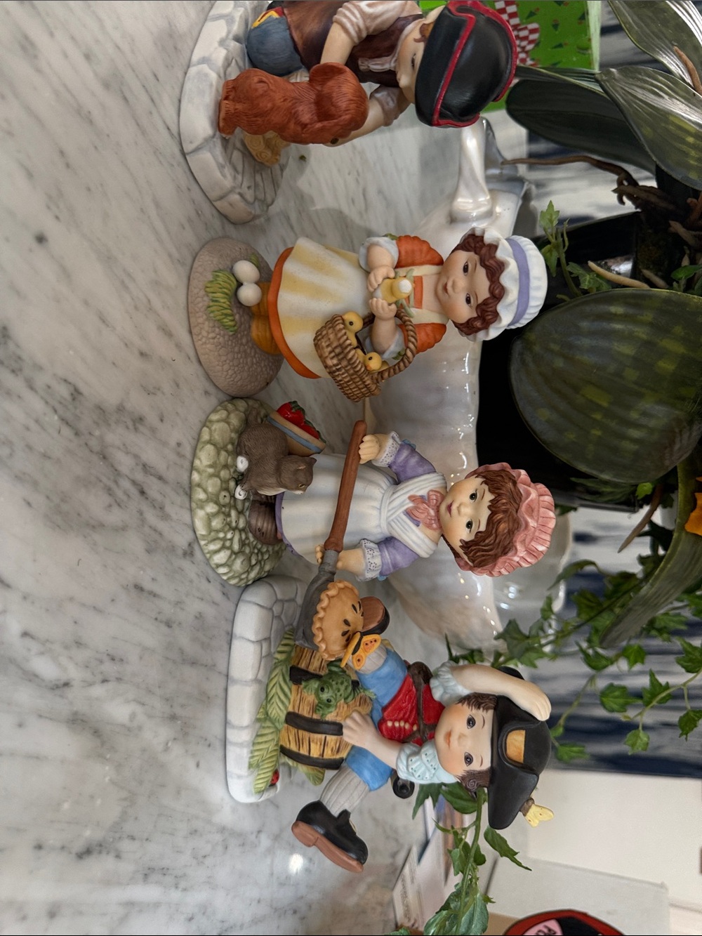 1985 Franklin Mint figurines 4